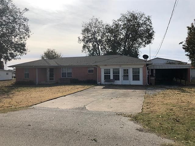 1st image of 2320 Elm Dr