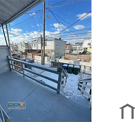 438 N Linwood Ave — Photo 5