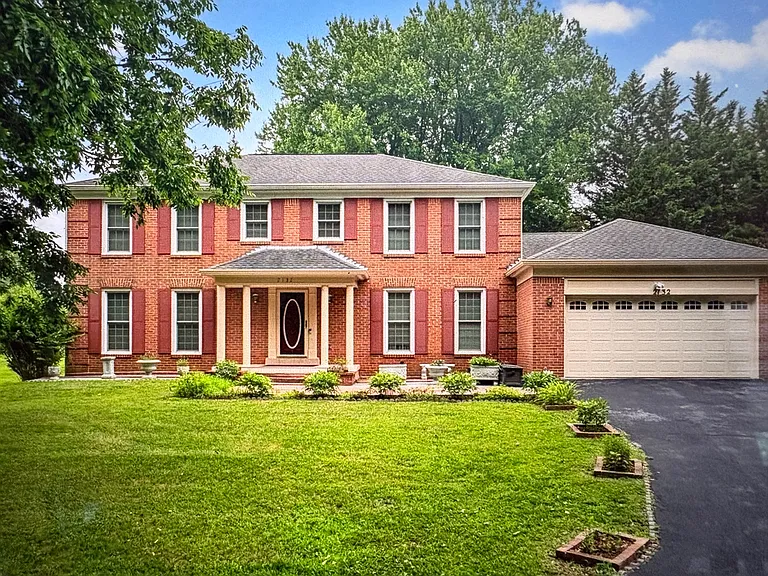 2132 Cherry Leaf Ln — Photo 1