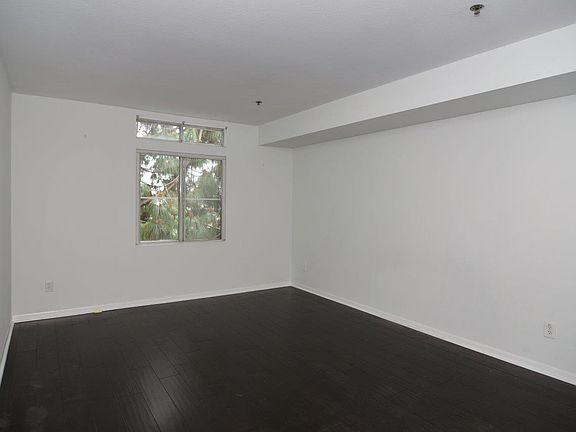 5th image of 535 Pierce St APT 1311