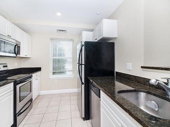 2nd image of 10 Seaport Dr APT 2205