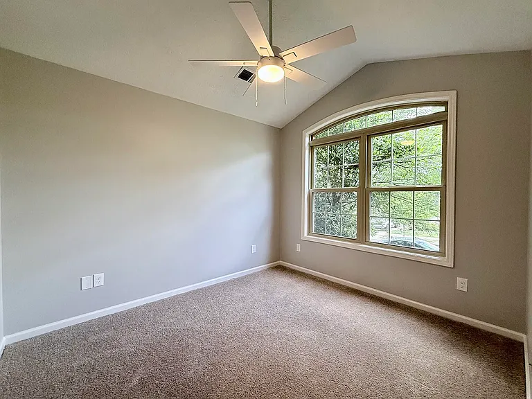 437 McConnells Trce — Photo 7