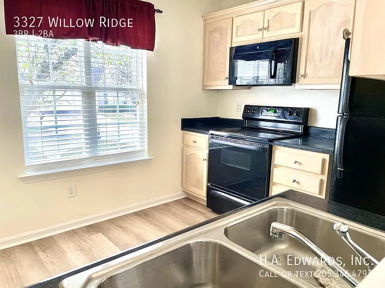 3327 Willow Ridge Ln — Photo 5