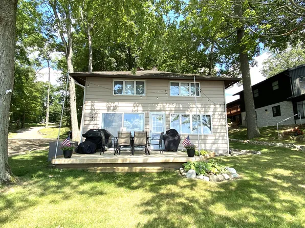 4537 Cordes Rd, Delton, MI 49046