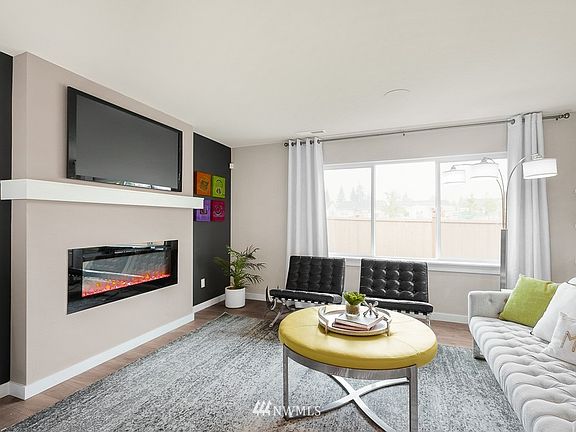 4th image of 2417 121st Street SE SG#2