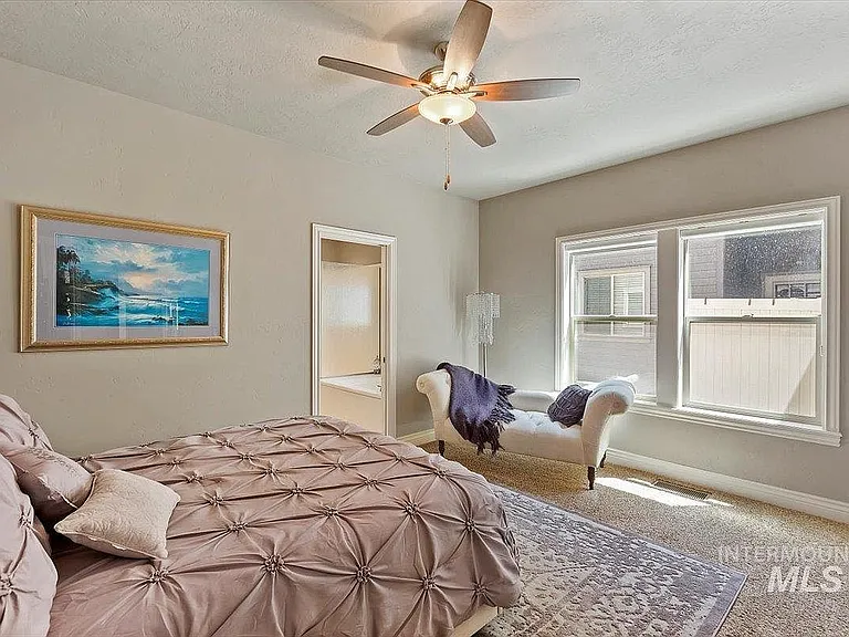 2549 E Satterfield St — Photo 31