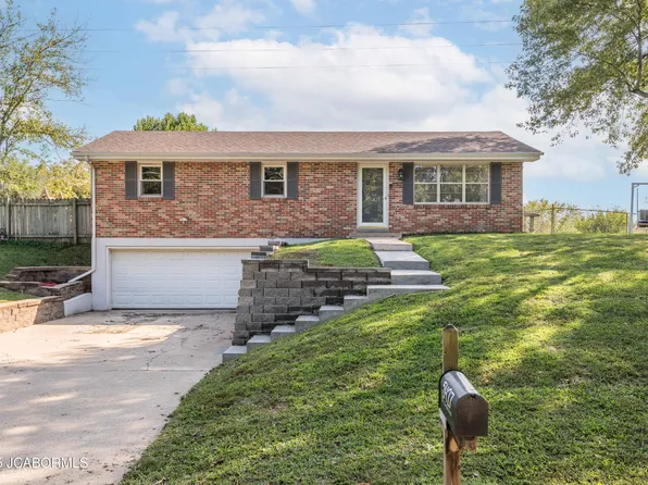 5427 Old Lohman Rd, Jefferson City, MO 65109