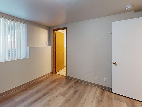5th image of 230 Raymond St Unit A