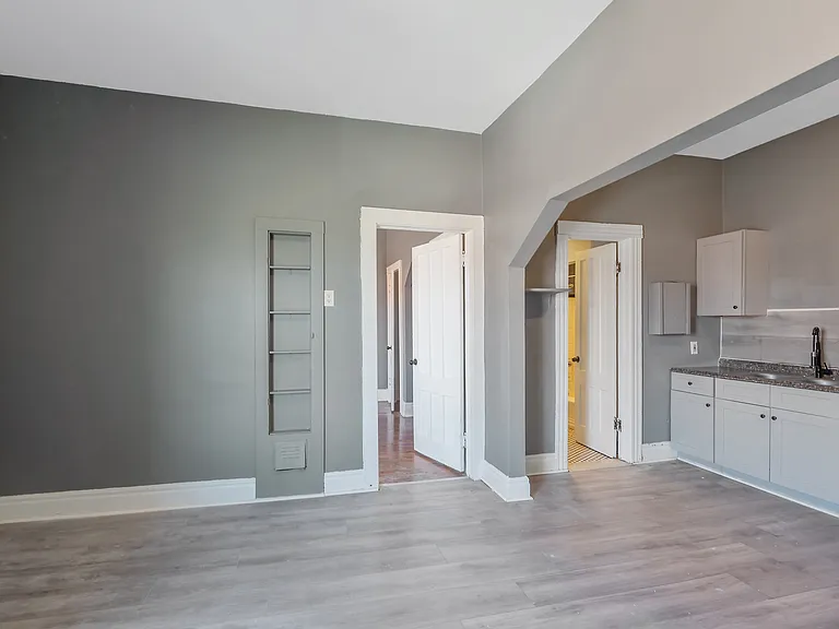 315 N Salina St #22 — Photo 8