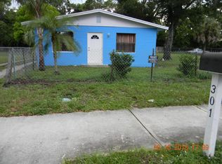 301 N 17th St, Fort Pierce, FL 34950
