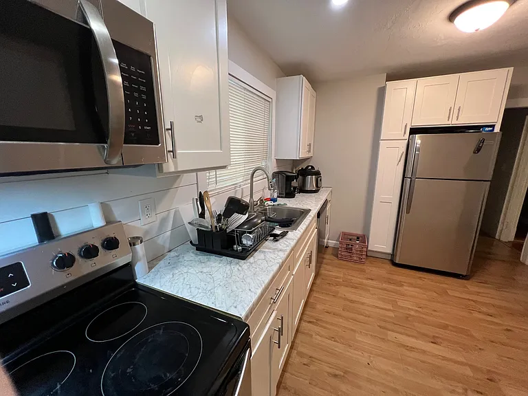 288 Meridian St #1 — Photo 8