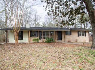 2409 Walker Chapel Rd, Fultondale, AL 35068