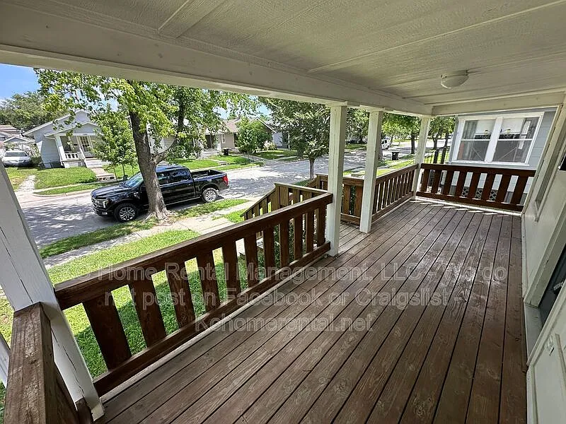 2 bed, 1.0 bath, 950 sqft, $1,450 — Photo 4