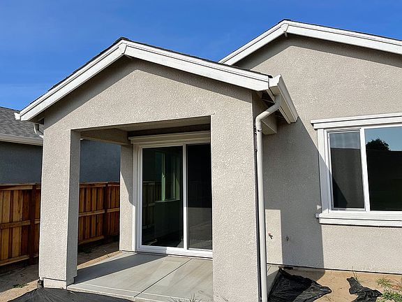 2nd image of 846 Camborne Dr