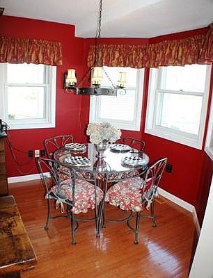 Breakfast Nook