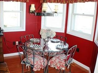 25 Fairway Dr, Buzzards Bay, MA 02360