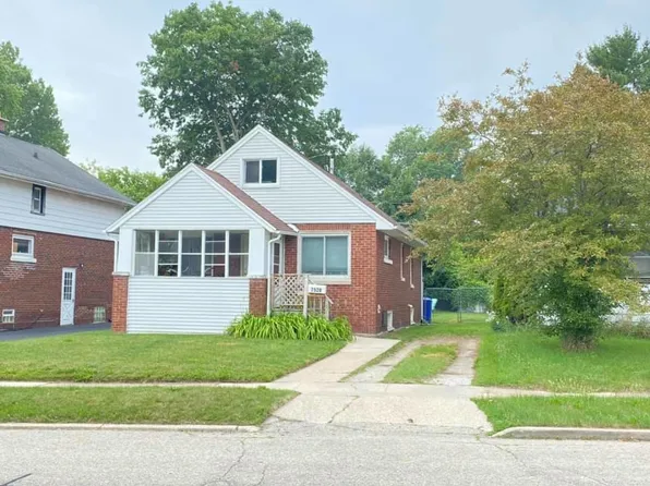 7520 10th Ave, Kenosha, WI 53143