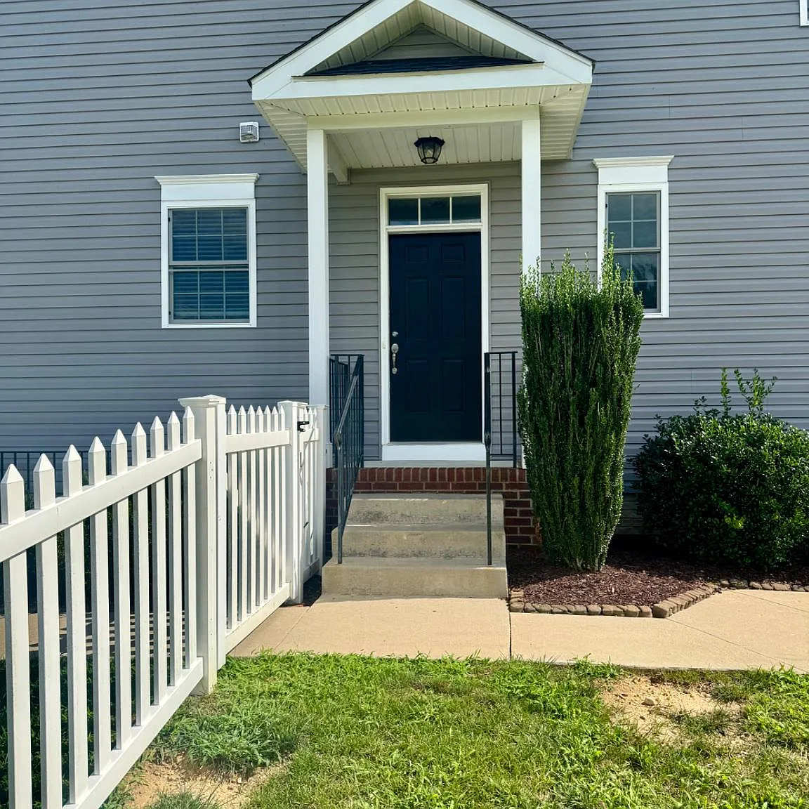 3 bed, 2.5 bath, 2669 sqft, $2,850 — Photo 2