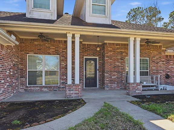 4th image of 1045 Cedar Rdg