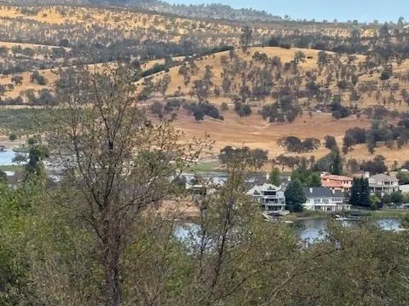 4934 Lakeshore Dr, Copperopolis, CA 95228