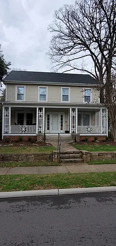 127 Woodburn Rd Photo 1