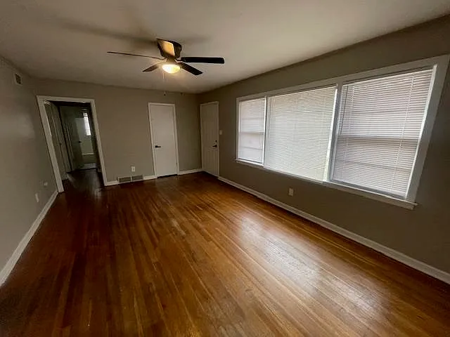 3602 Hallbrook St — Photo 2