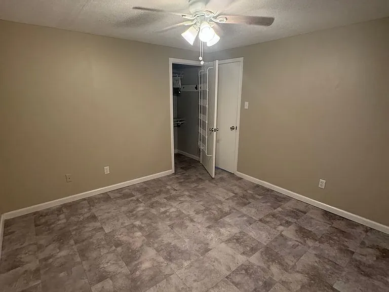 280 Chambers Dr — Photo 13