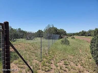 5th image of 156 W Shady Glenn Dr