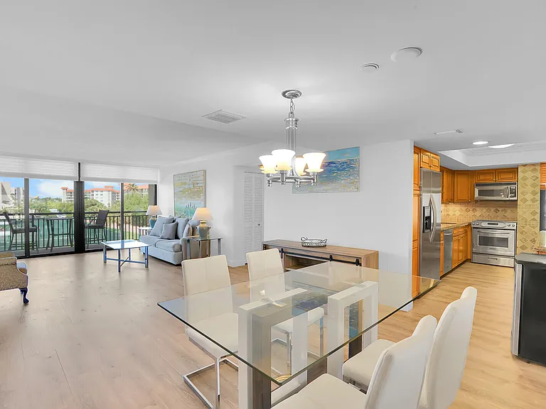 2727 N Ocean Blvd #2020 — Photo 6