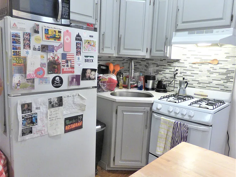 2 Clinton St #2W — Photo 9