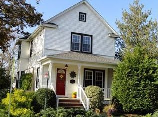 75 Central Ave, New Hyde Park, NY 11040