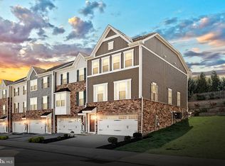 1121 Rosecroft Ln #70, York, PA 17403
