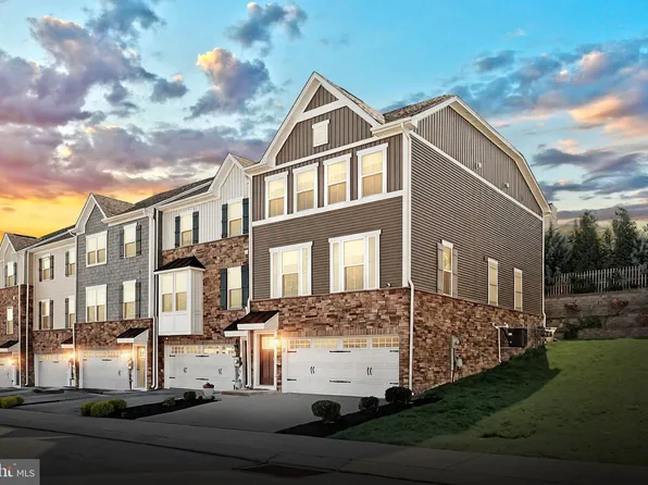 1121 Rosecroft Ln #70, York, PA 17403