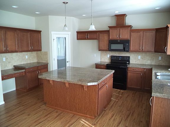 3rd image of 2024 197th Street Ct E