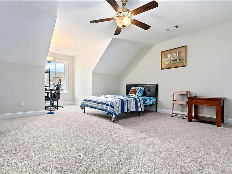 1817 Armistead Ln — Photo 6