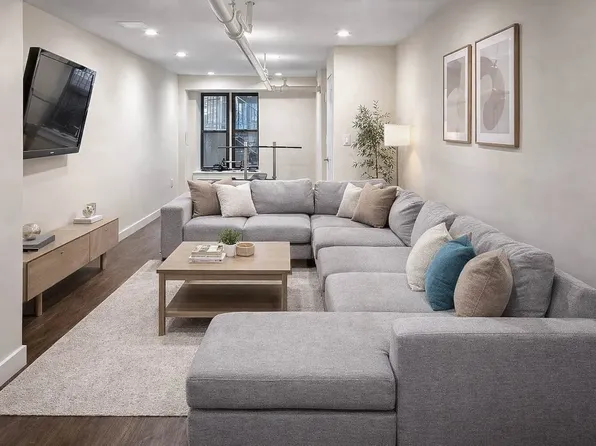 266 West 25th Street image 1 of 15