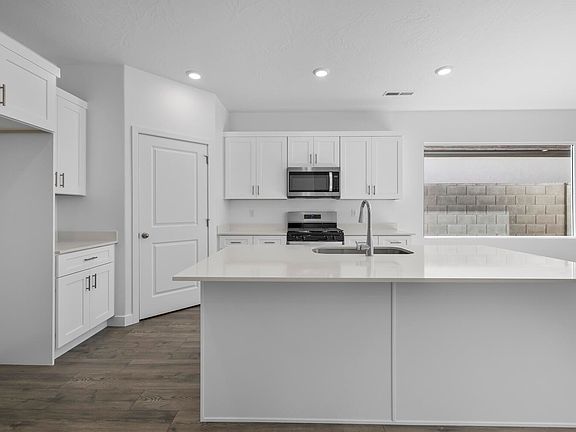 7th image of this home