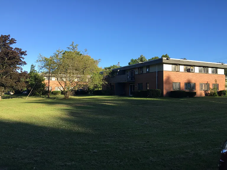 93 W Sand Lake Rd #2A — Photo 17