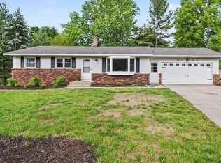 8137 Hearthway Ave, Jenison, MI 49428