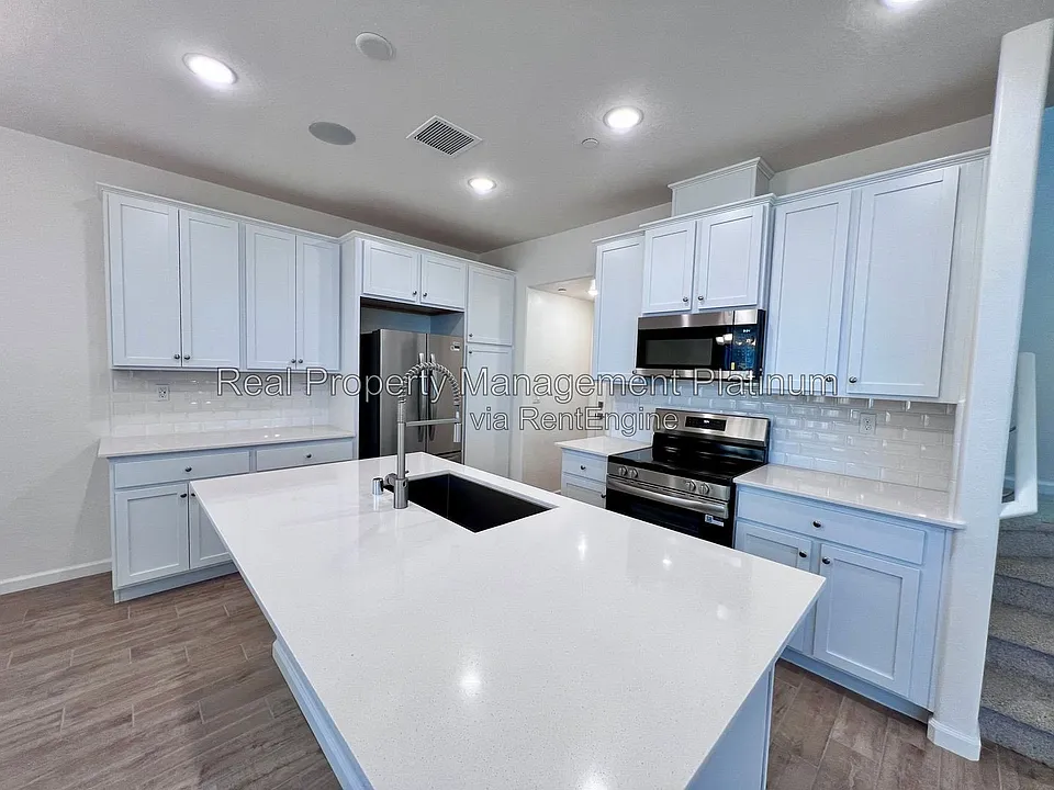 1491 Vintage Ln