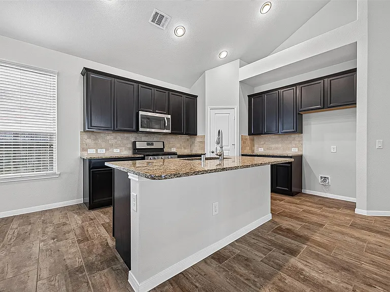 24603 Royal Pike Dr — Photo 14