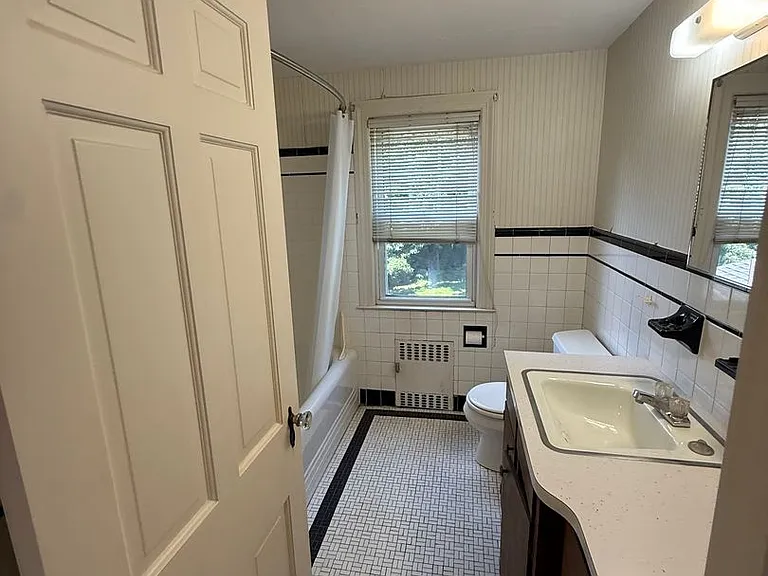 101 Brunswick Ave — Photo 17