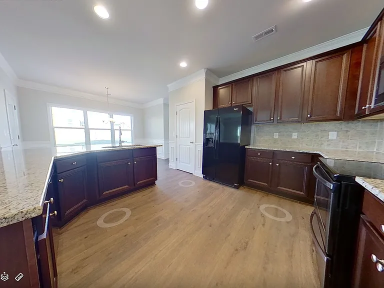 147 Fort Dr — Photo 12
