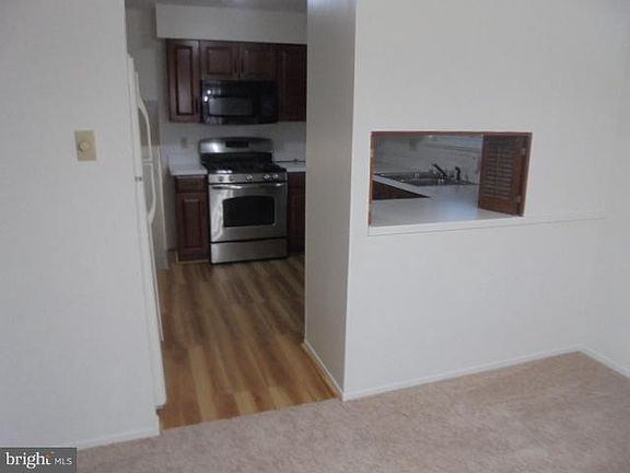 4th image of 7107 Falcon St