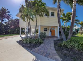 221 85th St, Holmes Beach, FL 34217