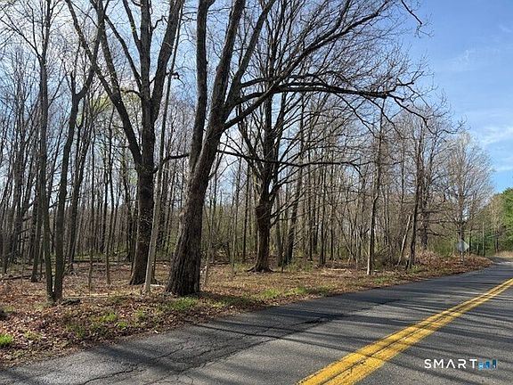 3rd image of 350 Deercliff Road