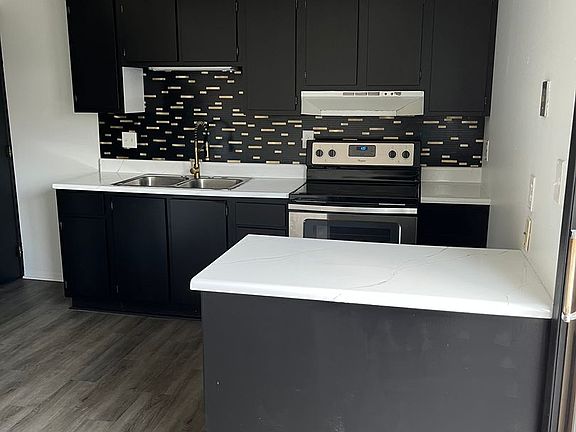 5th image of 6 Morningside Dr #26