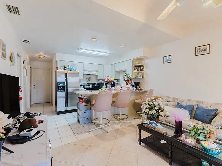 1234 SE 13th Ave #1 — Photo 4
