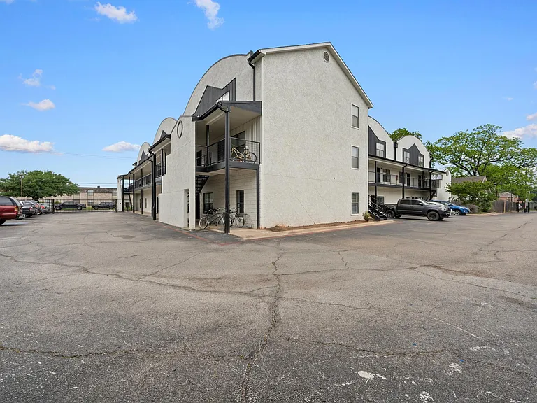 510 Daughtrey Ave #A205 — Photo 16