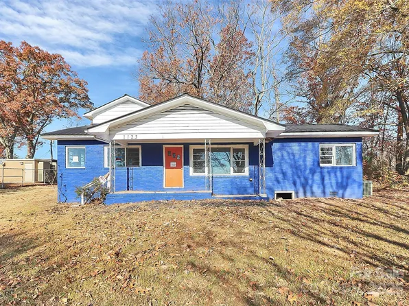 1123 E Gaston St, Lincolnton, NC 28092